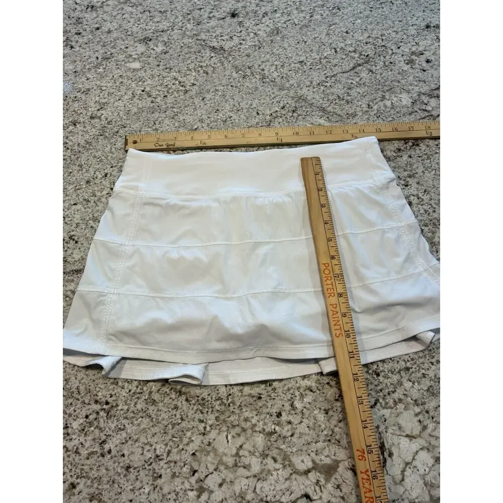 Lululemon Pace Rival Skirt Size 6 WHITE Mid-Rise Length *12” Excellent Cond